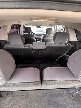 Silver 2017 Kia Sorento LX