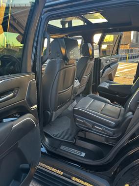 2024 Cadillac Escalade Sport