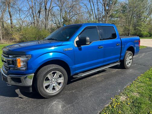 Blue 2018 Ford F-150 XLT