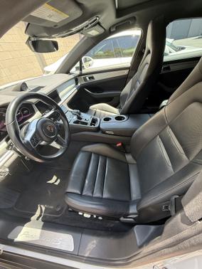 2017 Porsche Panamera 4S