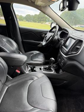 Black 2018 Jeep Cherokee Overland