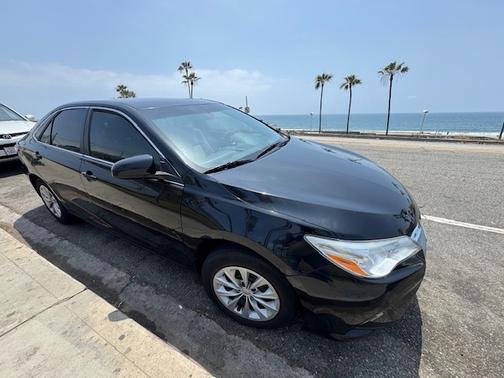 Black 2017 Toyota Camry LE