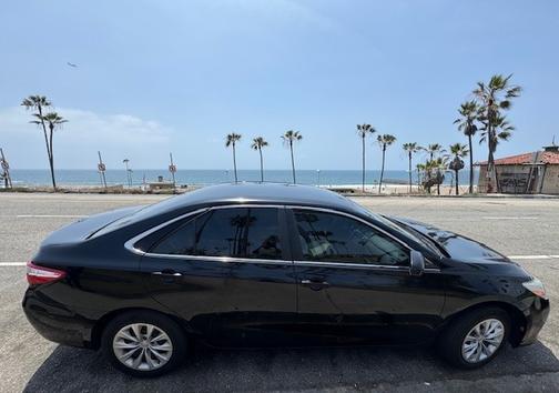 Black 2017 Toyota Camry LE