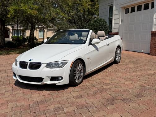 White 2011 BMW 335 i