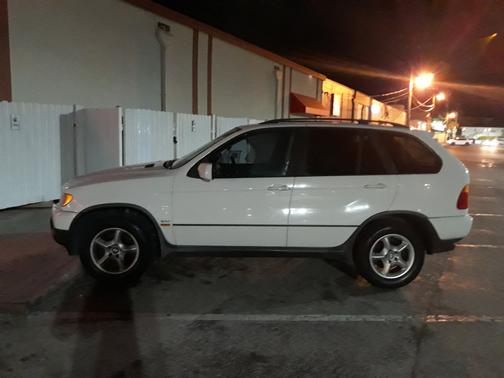 2003 BMW X5 3.0i