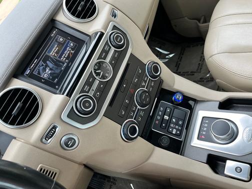 2016 Land Rover LR4 HSE Silver Edition