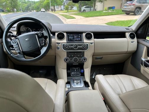 2016 Land Rover LR4 HSE Silver Edition