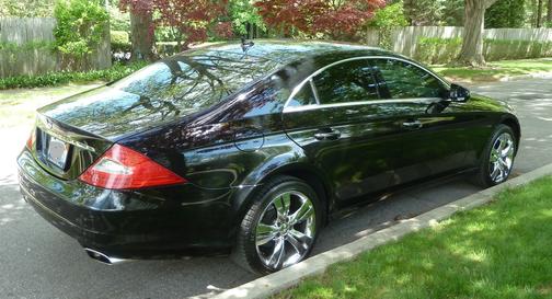 Black 2009 Mercedes-Benz CLS-Class CLS 550