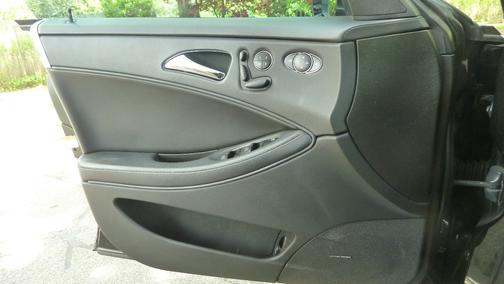 Black 2009 Mercedes-Benz CLS-Class CLS 550