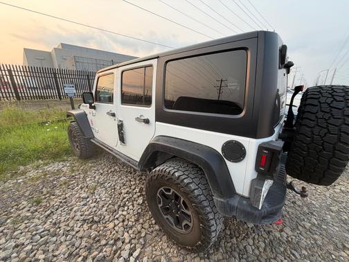 White 2017 Jeep Wrangler Unlimited Rubicon