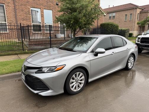 2020 Toyota Camry LE
