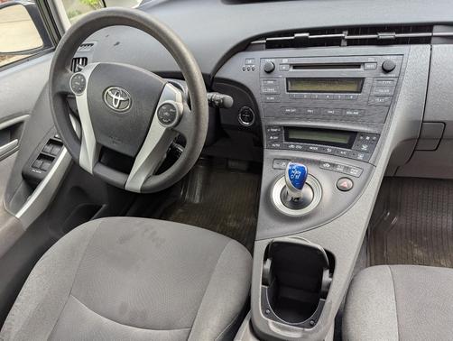 2011 Toyota Prius III