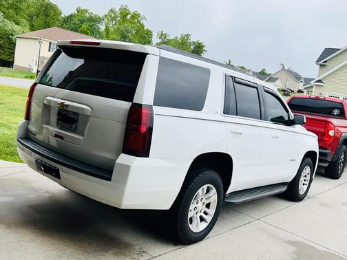 Photo 3 of 19 of 2018 Chevrolet Tahoe LT
