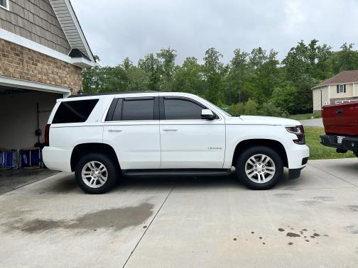Photo 4 of 19 of 2018 Chevrolet Tahoe LT
