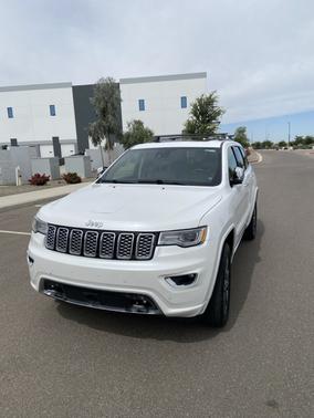 White 2017 Jeep Grand Cherokee Overland