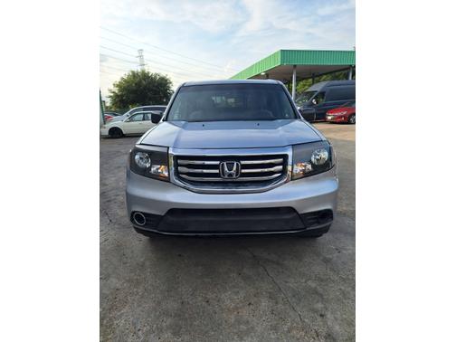 Silver 2015 Honda Pilot LX