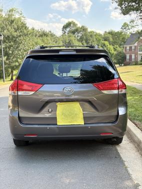 Gray 2014 Toyota Sienna XLE