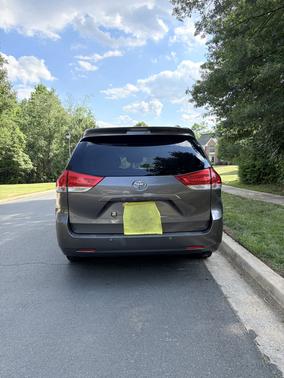 Gray 2014 Toyota Sienna XLE