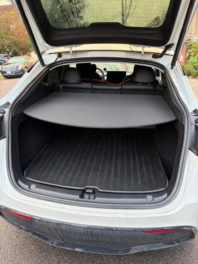 White 2023 Tesla Model Y Long Range