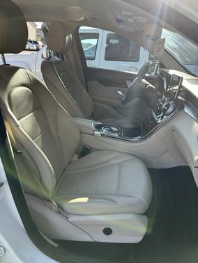 White 2017 Mercedes-Benz GLC 300 Base