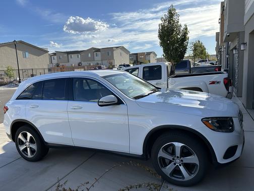 White 2017 Mercedes-Benz GLC 300 Base