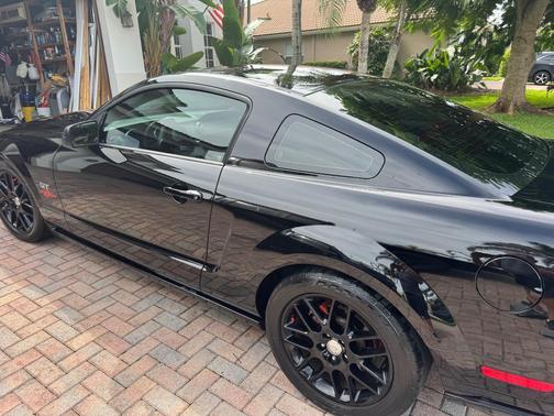 Black 2006 Ford Mustang GT