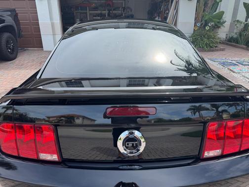 Black 2006 Ford Mustang GT