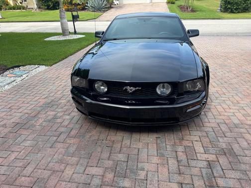 Black 2006 Ford Mustang GT