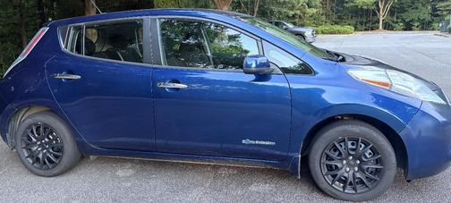 Blue 2017 Nissan Leaf S