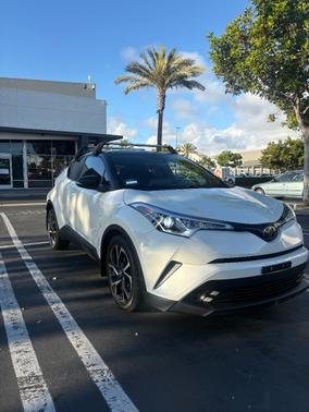 White 2019 Toyota C-HR XLE