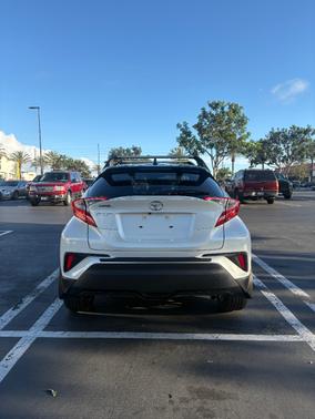 White 2019 Toyota C-HR XLE