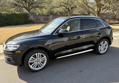 2018 Audi Q5 2.0T Premium Plus