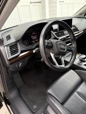 2018 Audi Q5 2.0T Premium Plus