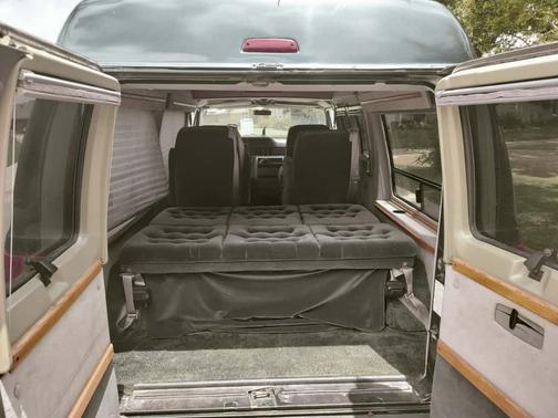 1997 Dodge Ram Van B2500