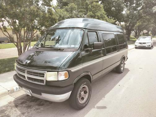 1997 Dodge Ram Van B2500