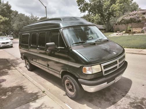 1997 Dodge Ram Van B2500