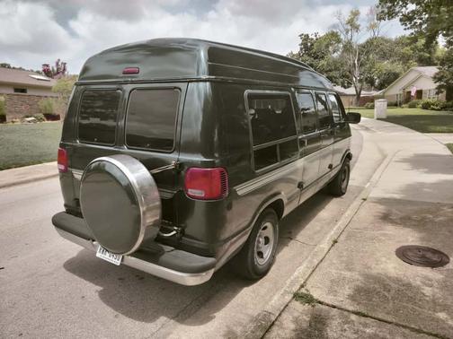 1997 Dodge Ram Van B2500