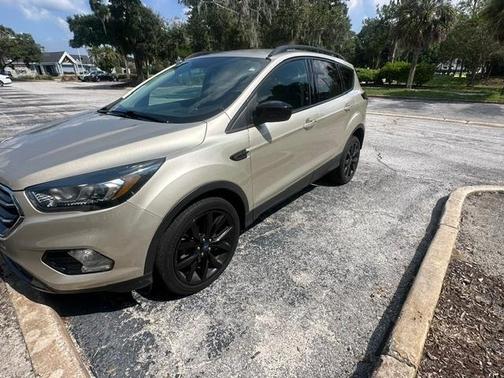 Gold 2017 Ford Escape SE