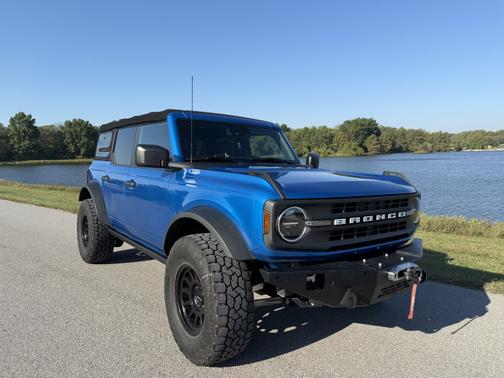 2022 Ford Bronco Black Diamond