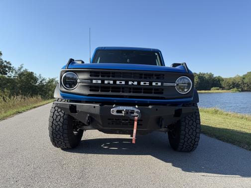 2022 Ford Bronco Black Diamond