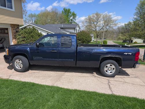 Blue 2011 Chevrolet Silverado 1500 LT