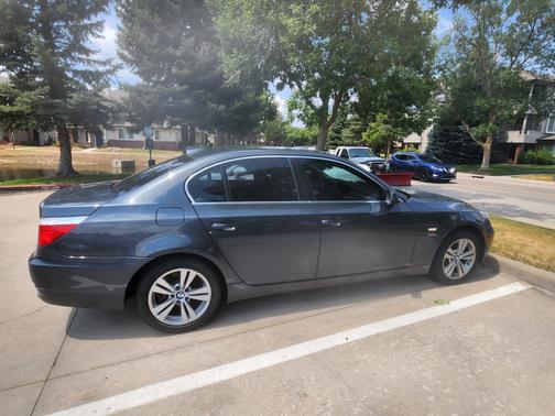 2010 BMW 528 i xDrive