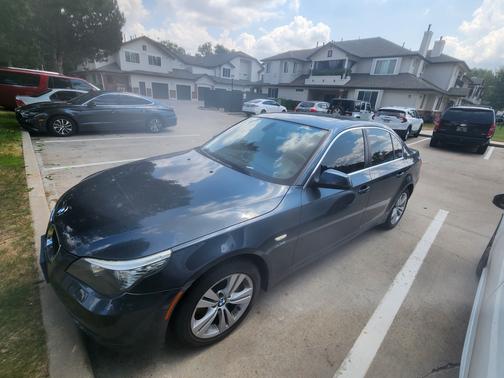 2010 BMW 528 i xDrive