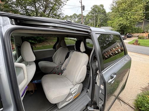 2012 Toyota Sienna LE