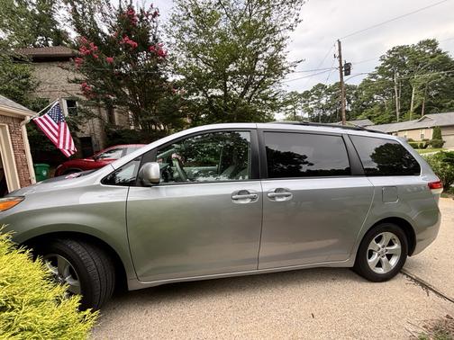 2012 Toyota Sienna LE