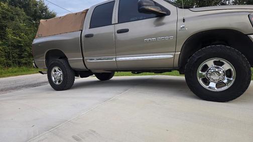 Gold 2006 Dodge Ram 2500 Laramie Quad Cab