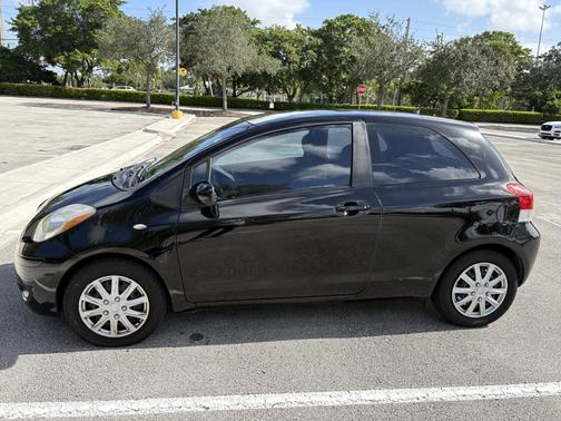 2010 Toyota Yaris Base