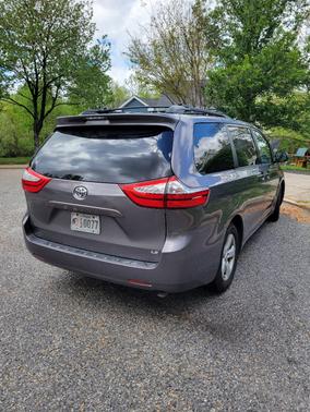 2015 Toyota Sienna LE