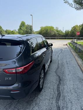 Gray 2013 INFINITI JX35 Base