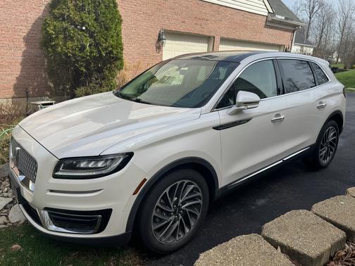 Beige 2019 Lincoln Nautilus Reserve